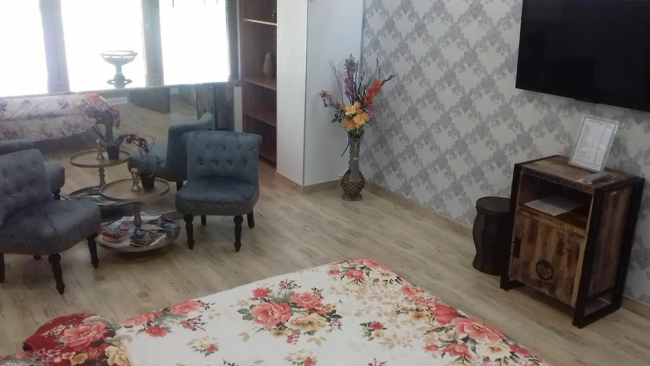 Central Rooms 4 Rent Bükreş